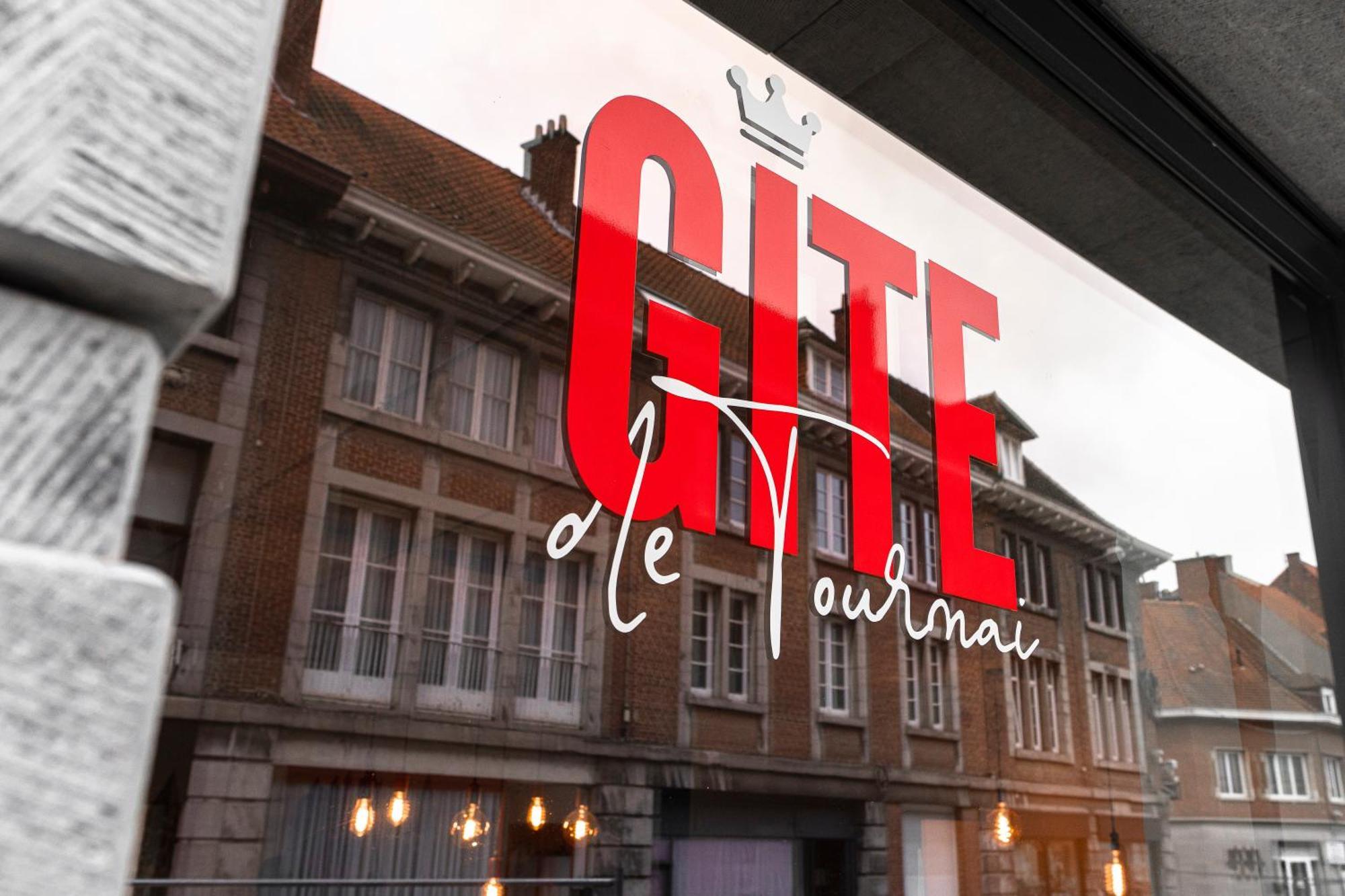 Gite De Tournai - Les Beaux-Arts ภายนอก รูปภาพ