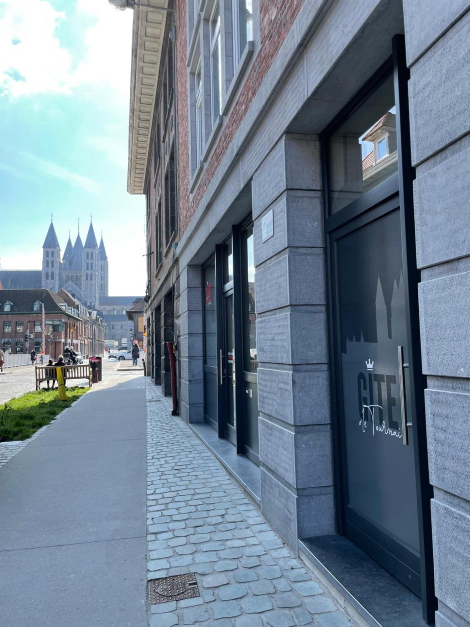 Gite De Tournai - Les Beaux-Arts ภายนอก รูปภาพ